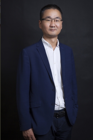 肖彬